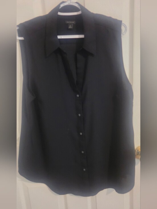 Ann Taylor Tops - Sleeveless Button-Front Women's Top - Black